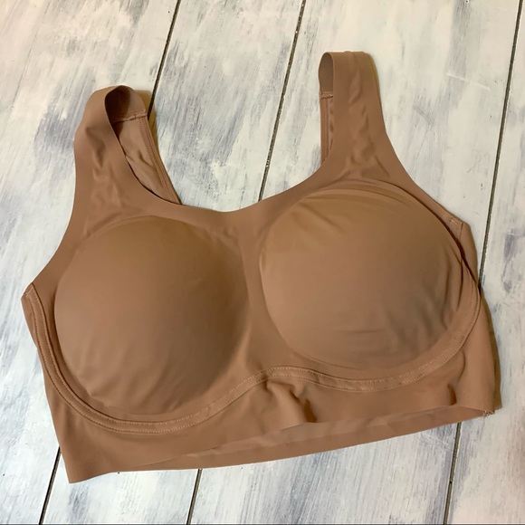 True & Co. Other - true & co. • sandy tan beige seamless bralette l